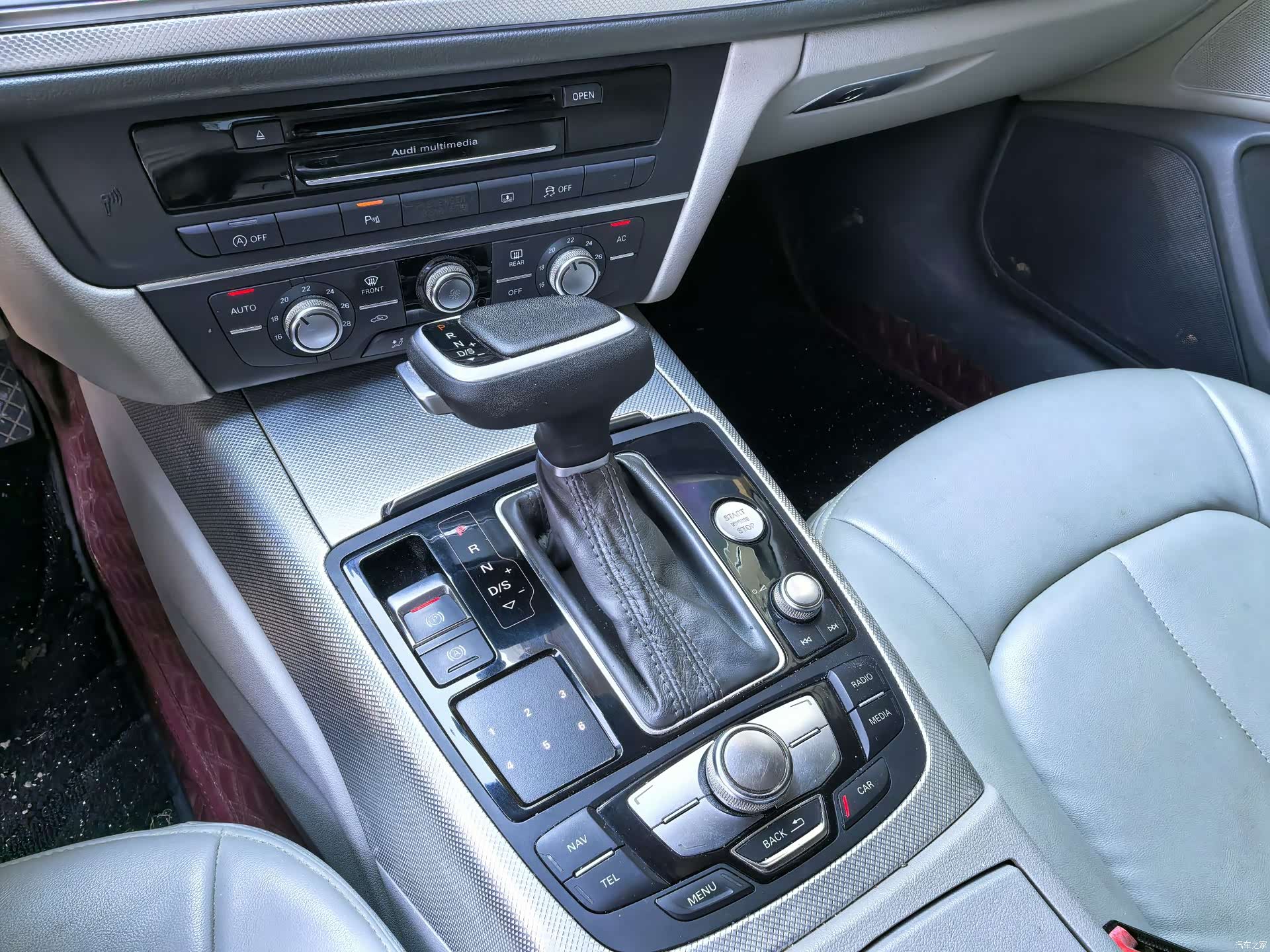 Audi A6L, 2013 12