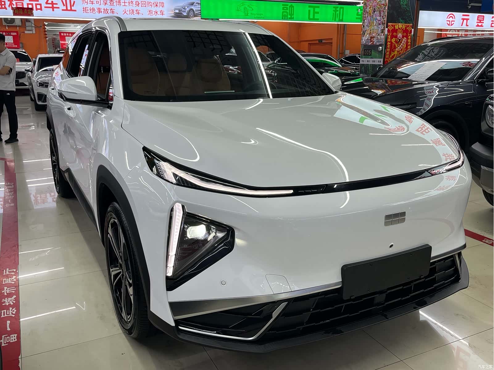 Geely Galaxy L7, 2025 3