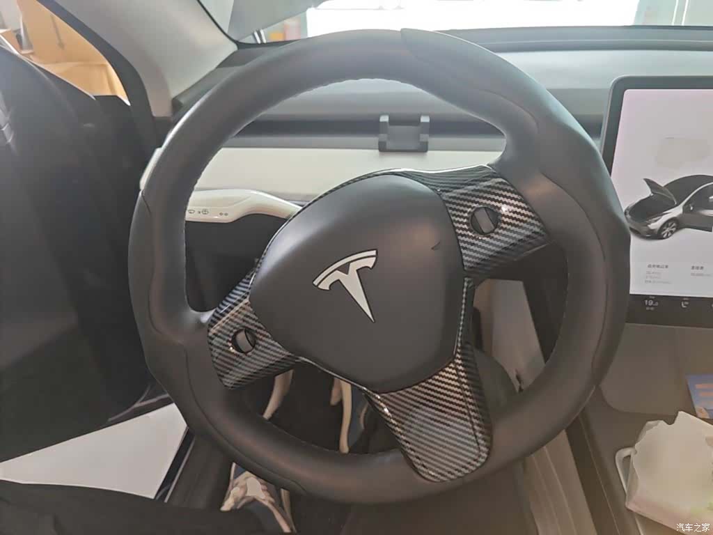 Tesla Model Y, 2021 11