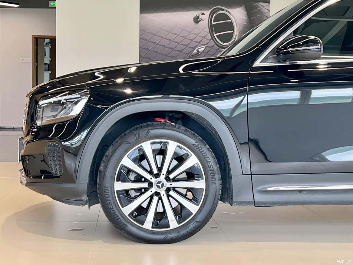 Mercedes-Benz GLB, 2024 4