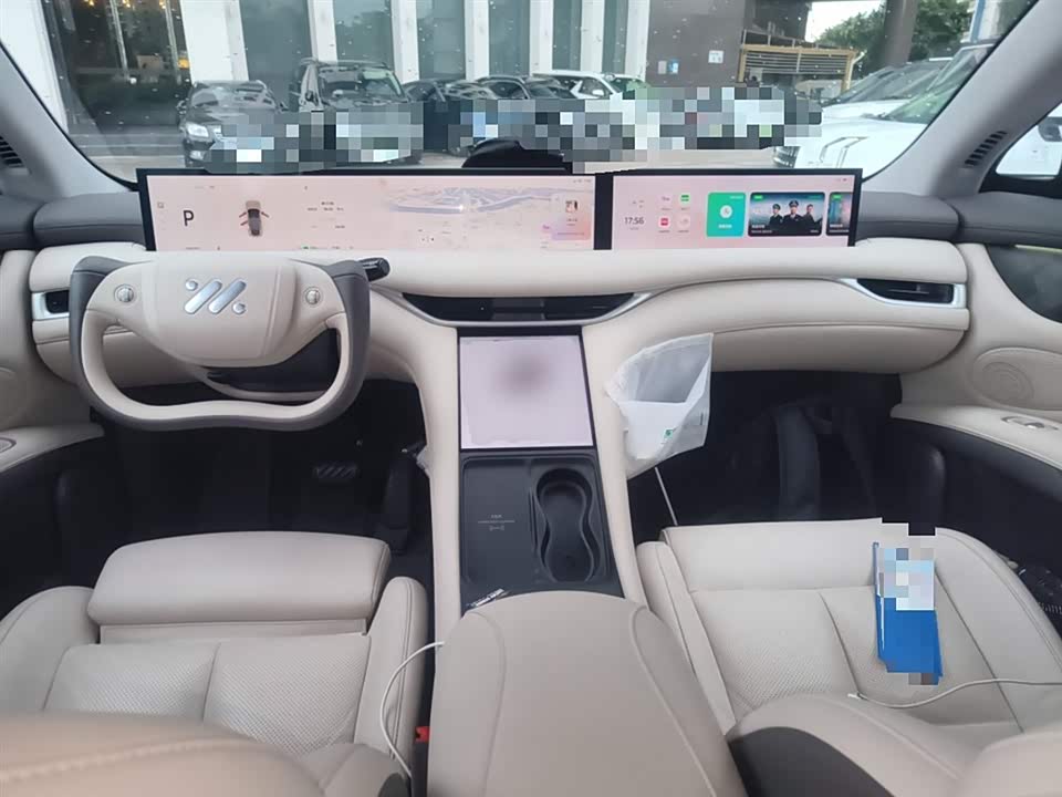IM Motors Zhiji LS6 IM Motors Zhiji LS6