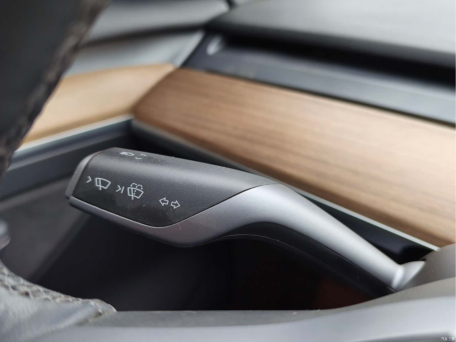 Tesla Model 3, 2023 28