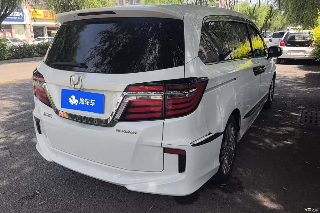 Honda Elysion, 2018 3