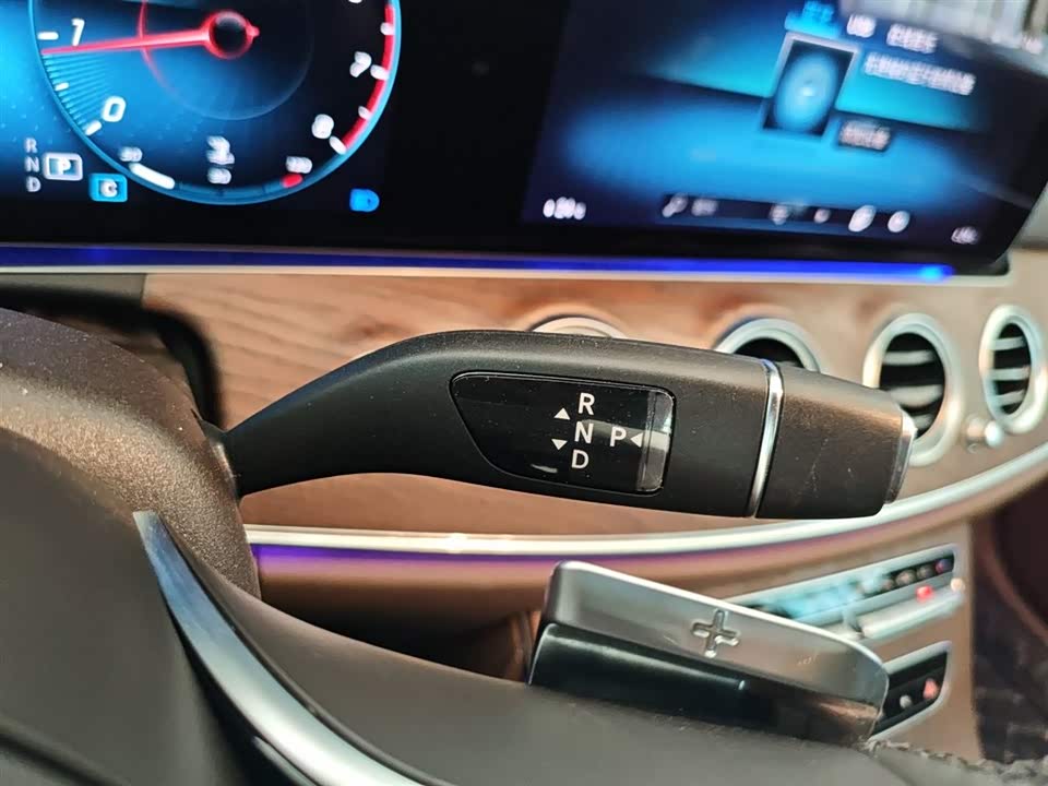 Mercedes-Benz E-class Mercedes-Benz E-class