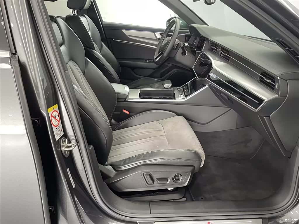 Audi A6L, 2022 11