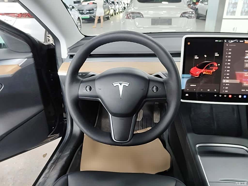 Tesla Model 3, 2023 11