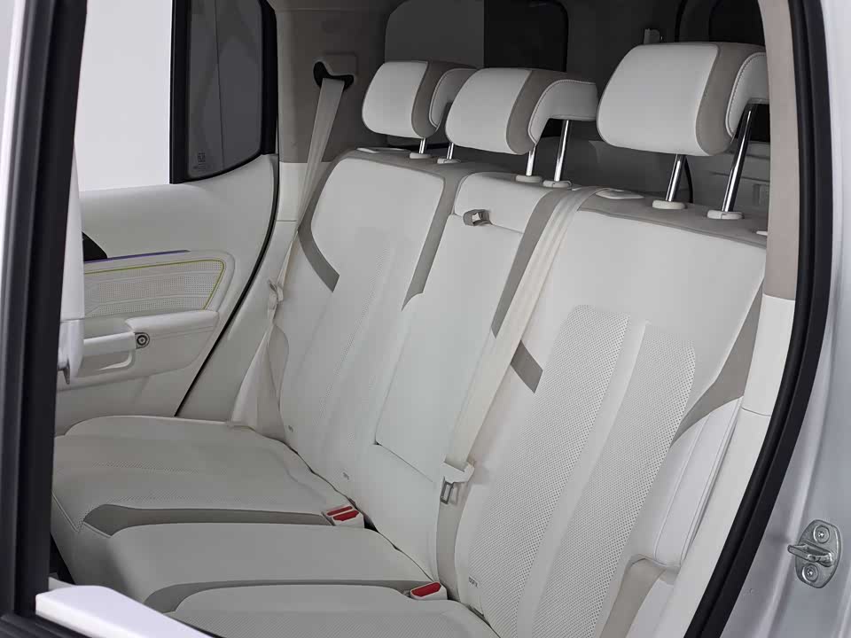 CrossBoundary Co-creation tank 300