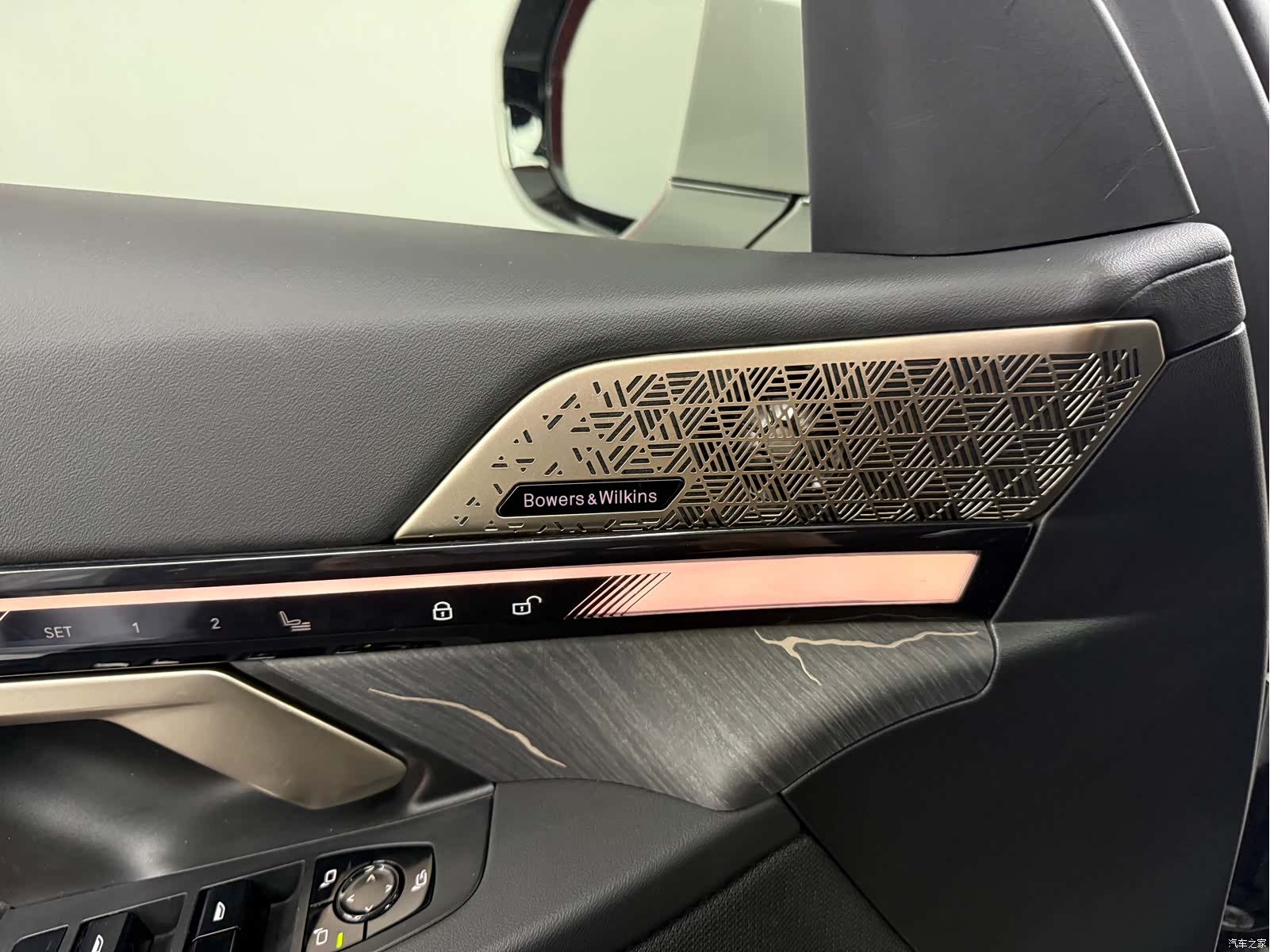 BMW 5 Series, 2024 11
