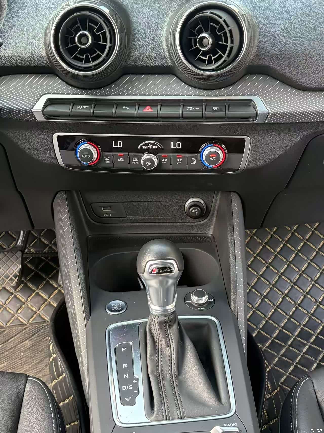 Audi Q2L, 2020 15