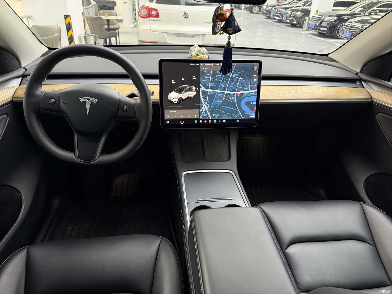 Tesla Model Y, 2021 12