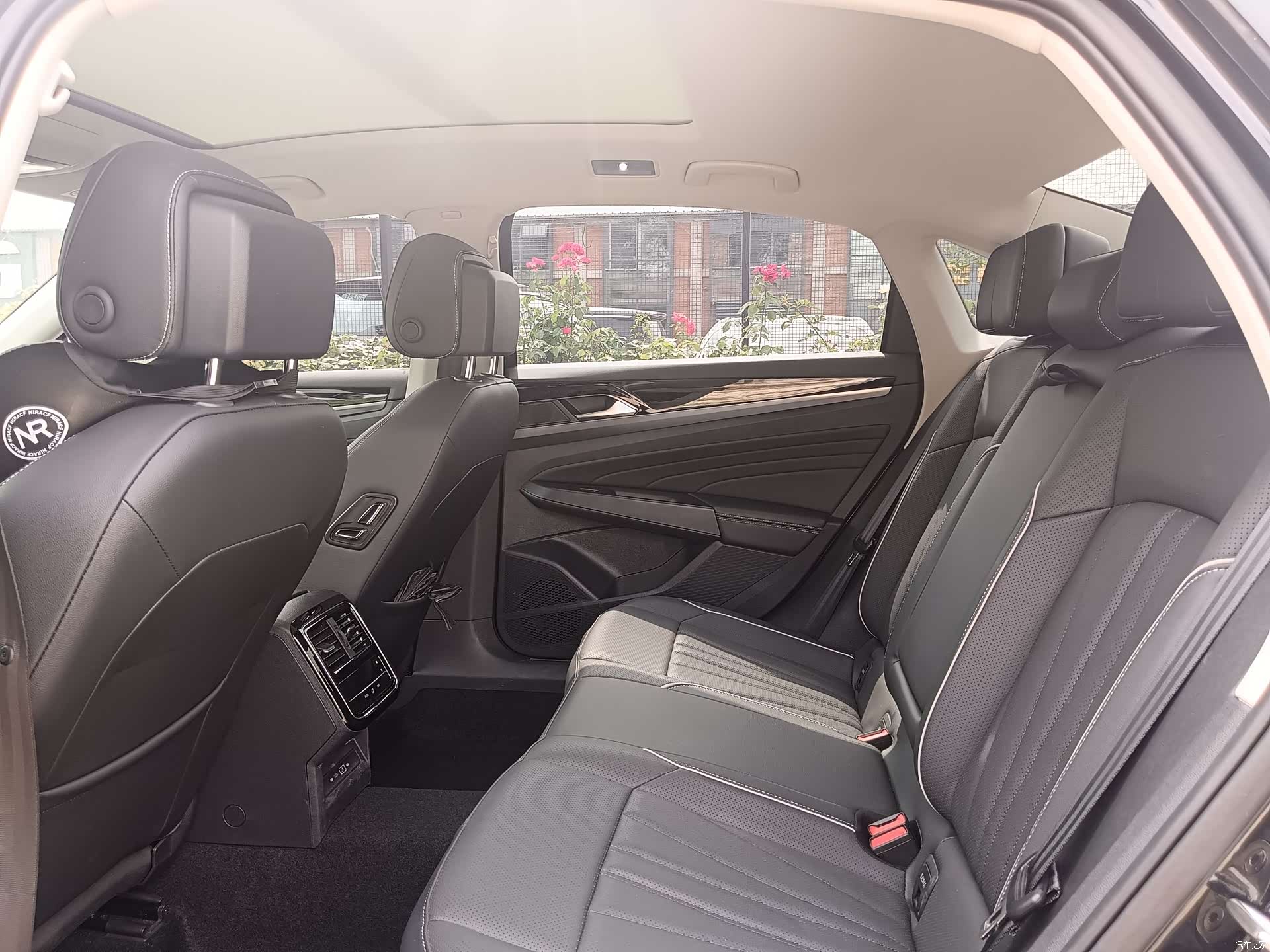 Volkswagen Passat, 2024 17