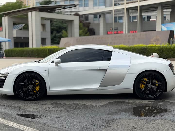Audi R8 2014 4.2 FSI quattro