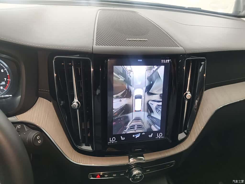 Volvo XC60, 2019 9