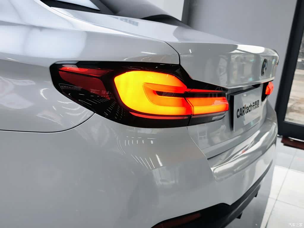 BMW 5 Series, 2018 11
