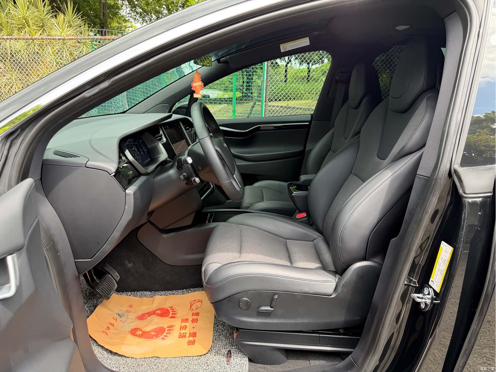 Tesla Model X, 2019 11