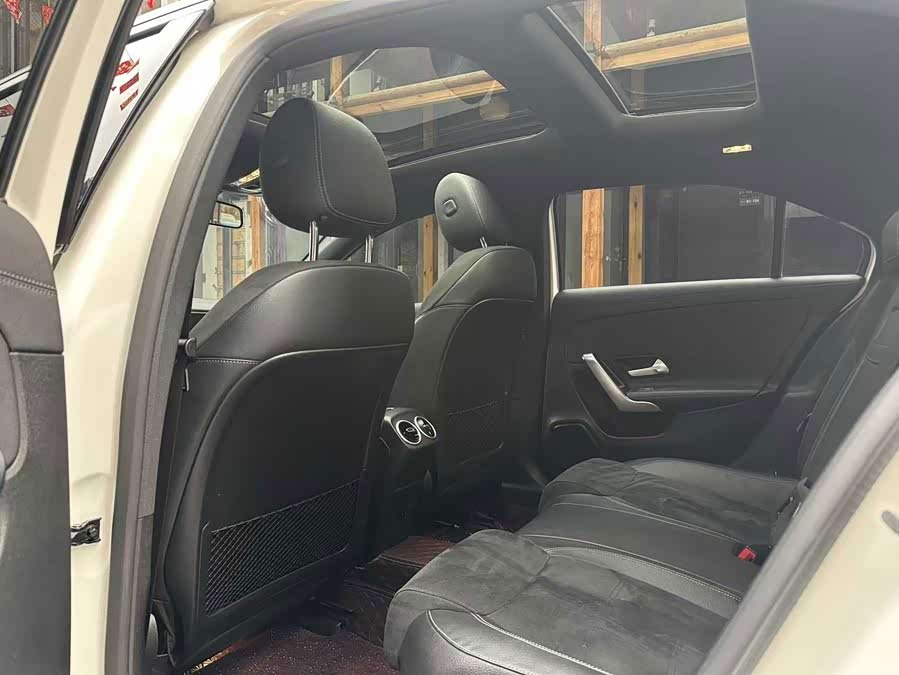 Mercedes-Benz A-Class 2023, фото 5