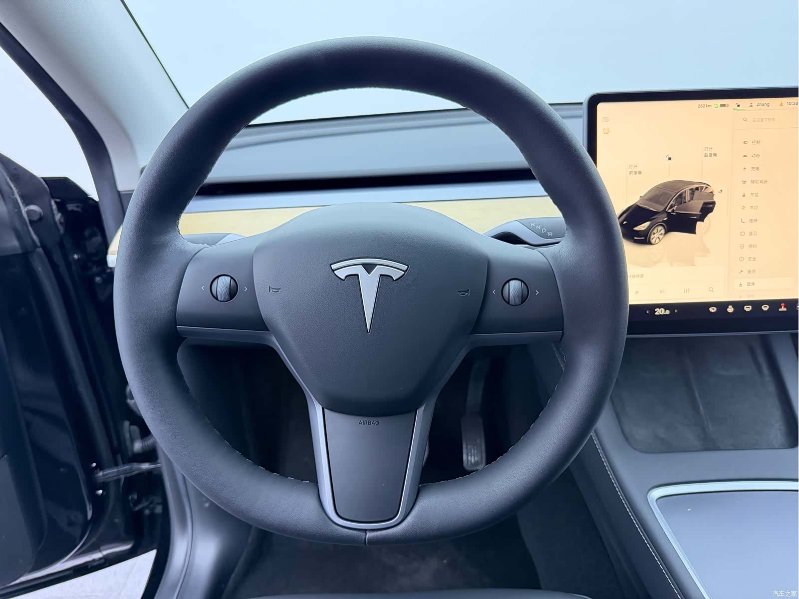 Tesla Model Y, 2022 10