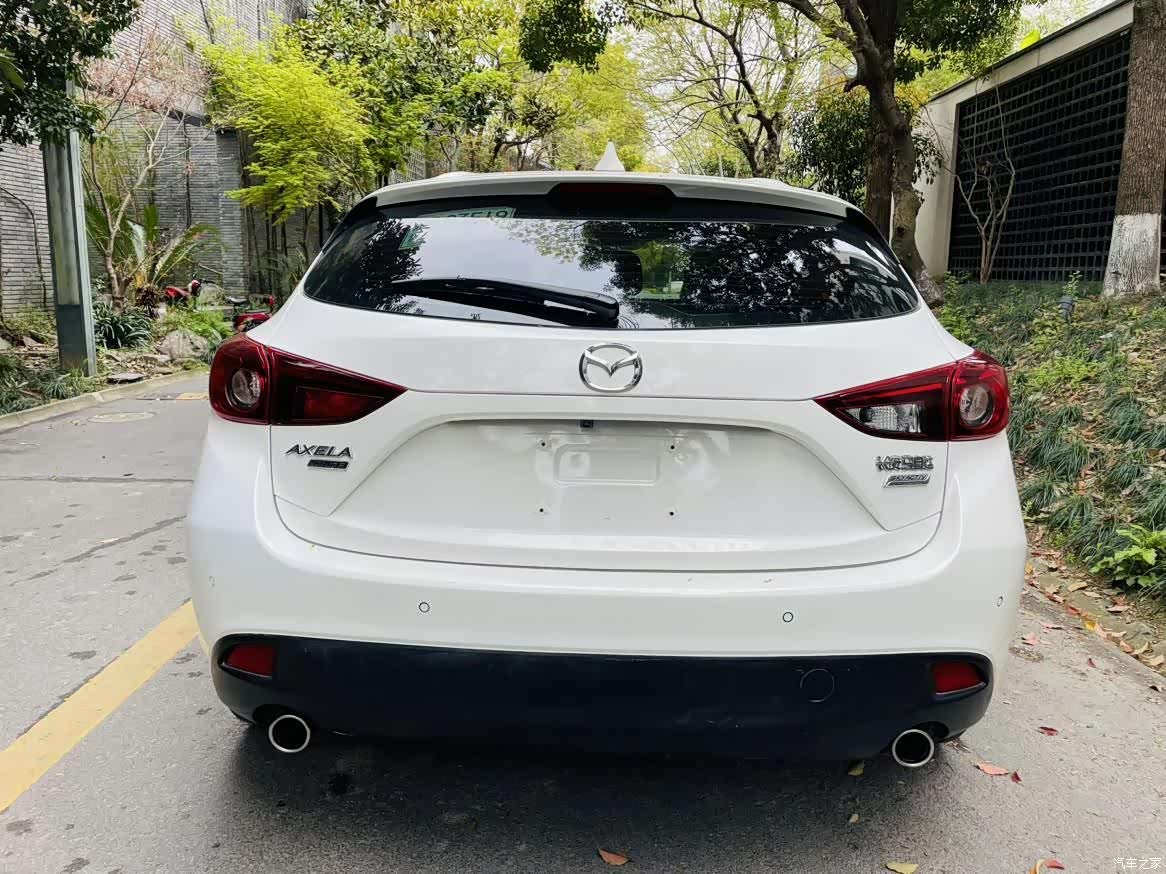 Mazda Mazda3, 2015 19