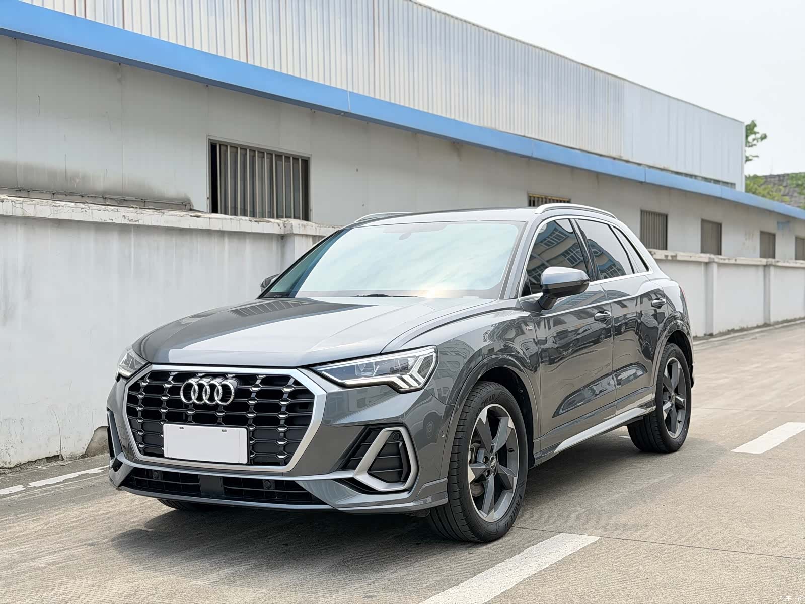 Audi Q3, 2022 1