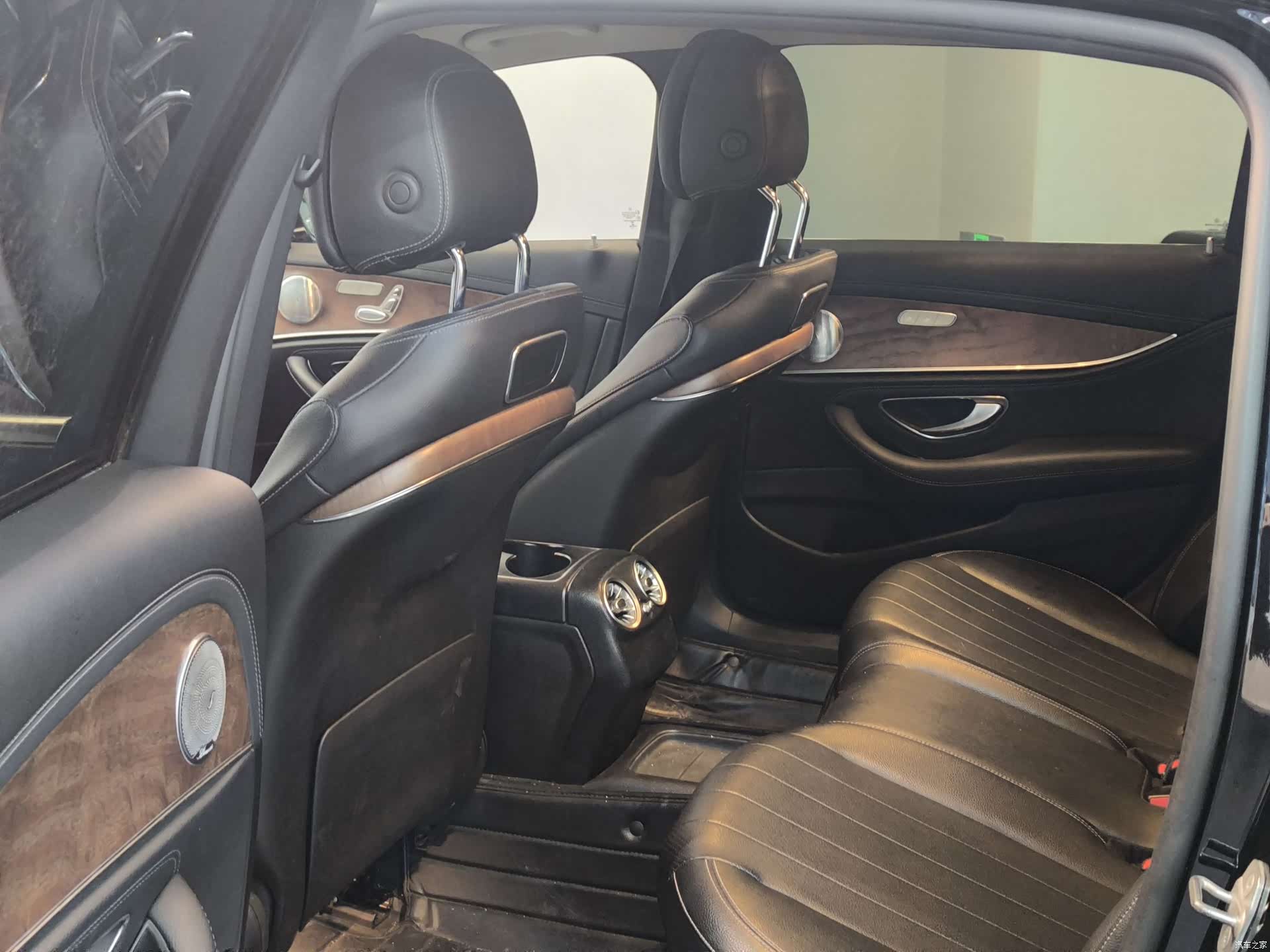 Mercedes-Benz E-Class, 2018 11