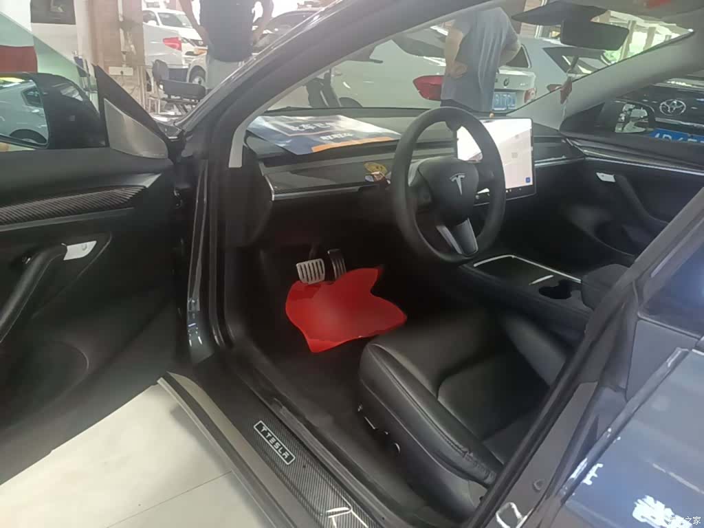 Tesla Model 3, 2022 16