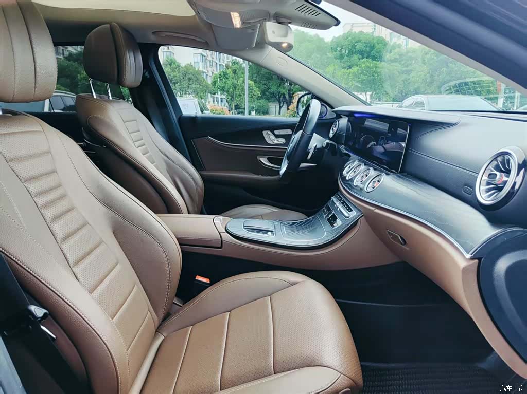 Mercedes-Benz E-Class, 2019 19
