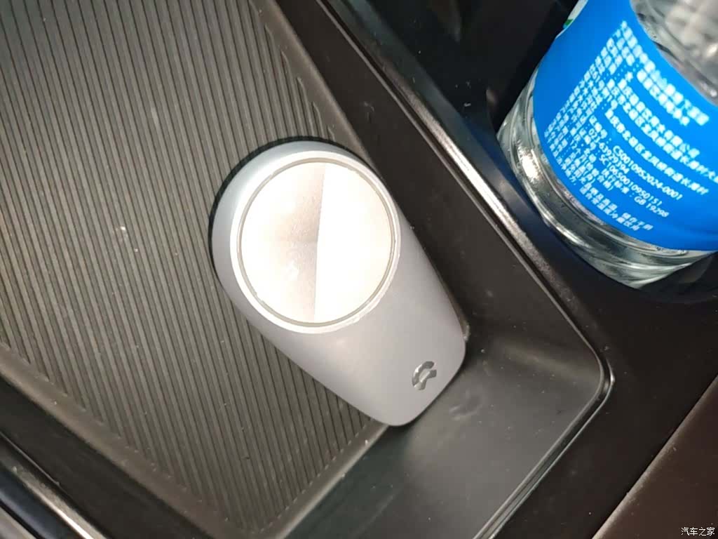 NIO ES8, 2021 12