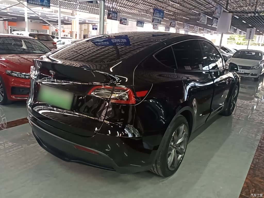 Tesla Model Y, 2022 7