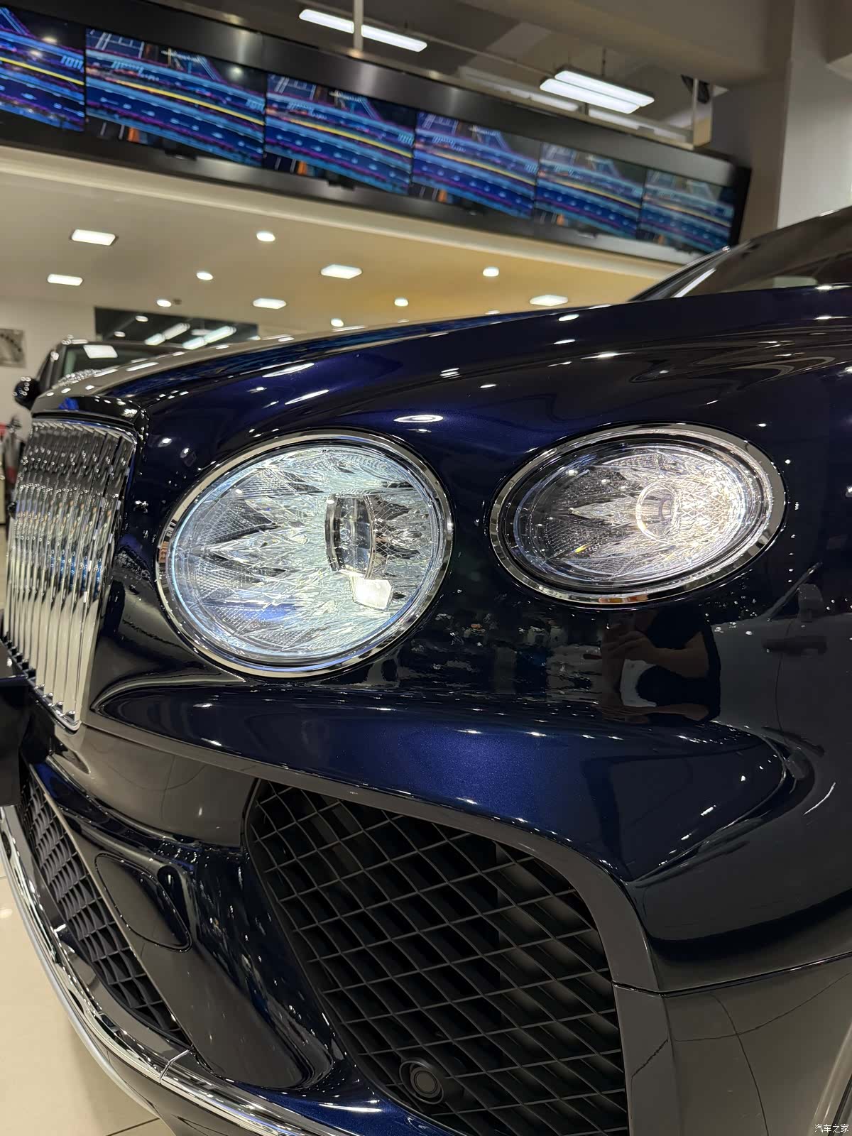 Bentley Bentayga, 2023 17