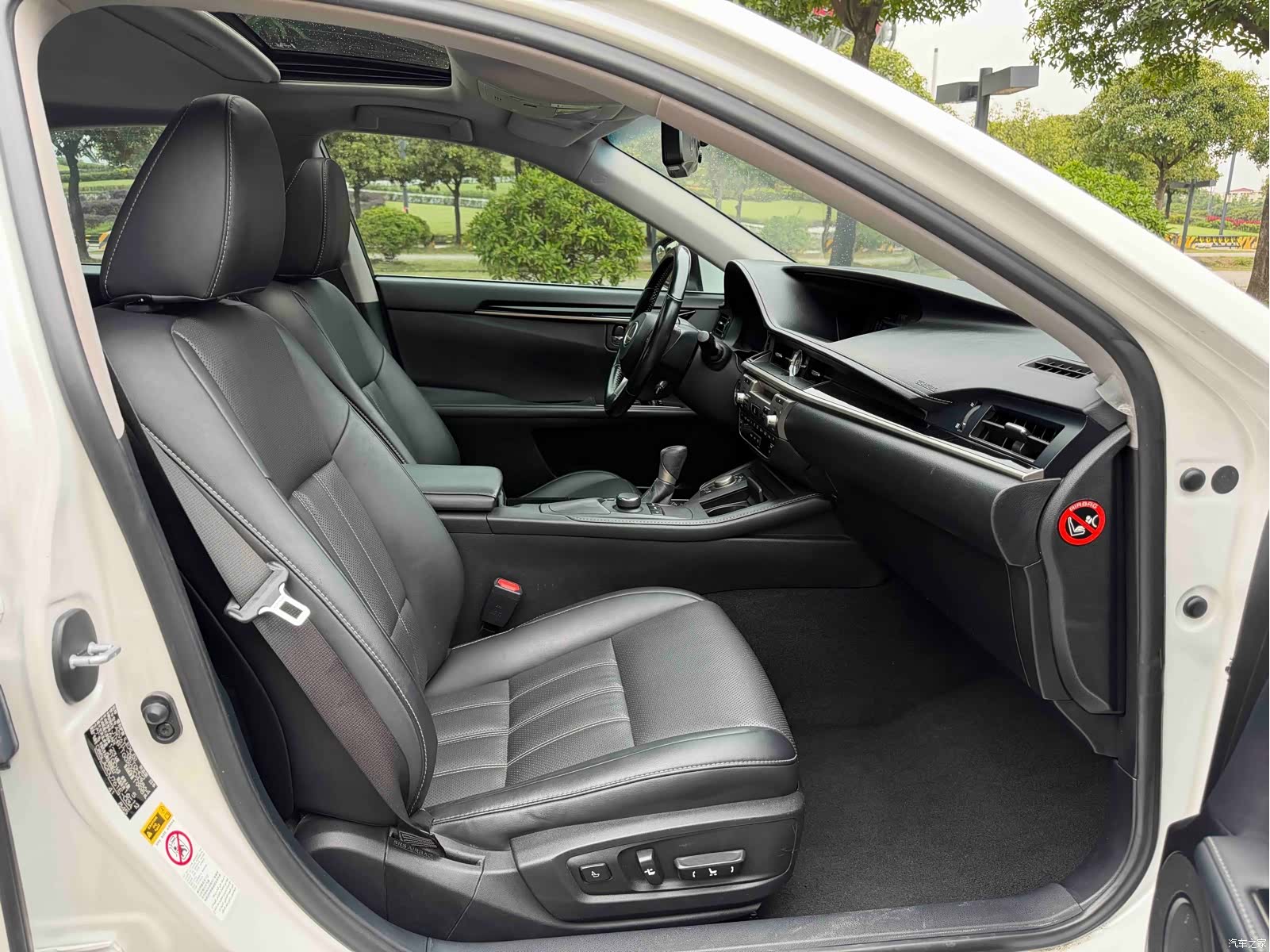 Lexus ES, 2017 18