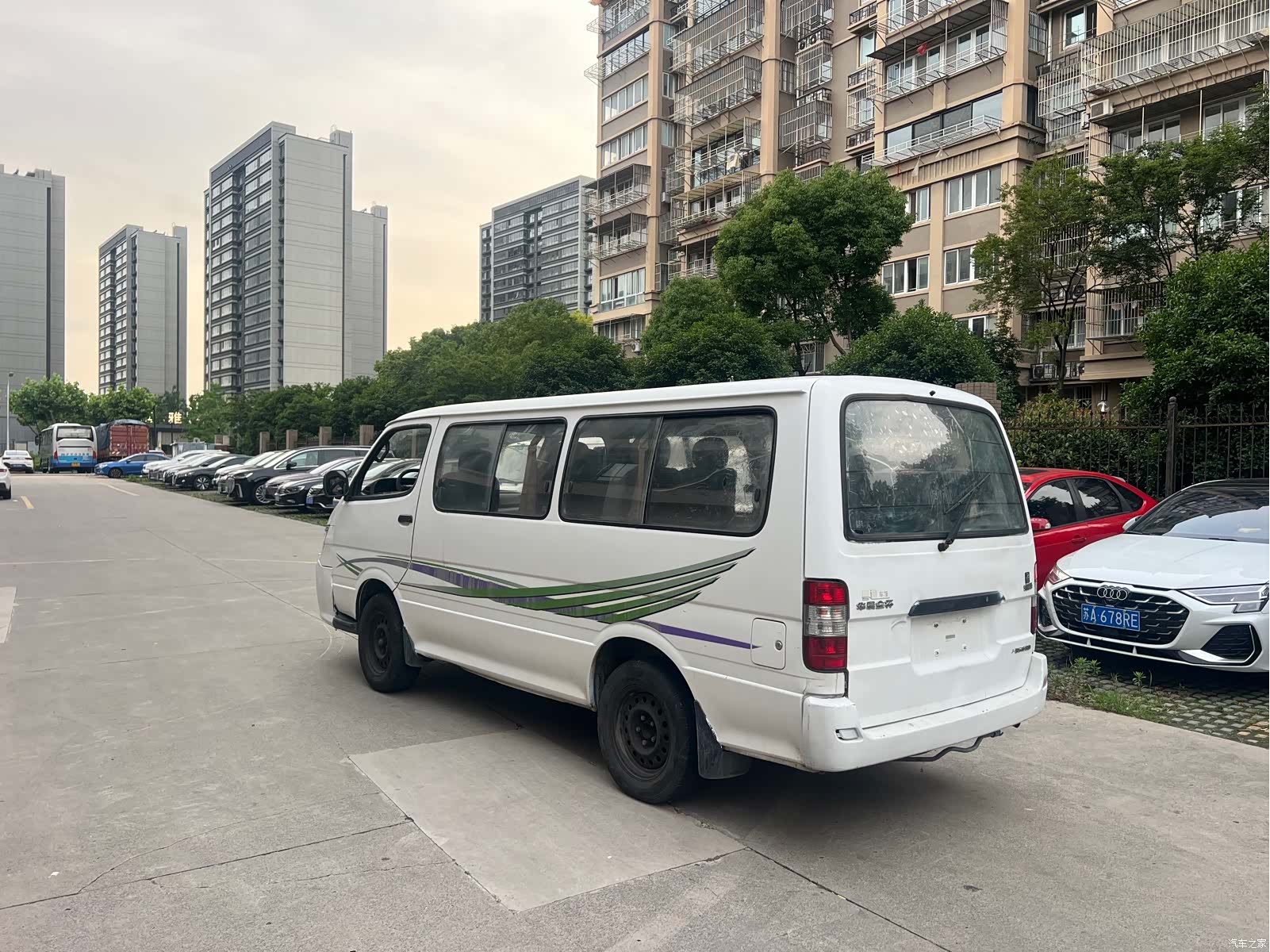 HuaChenLeiNuo HiAce, 2016 4