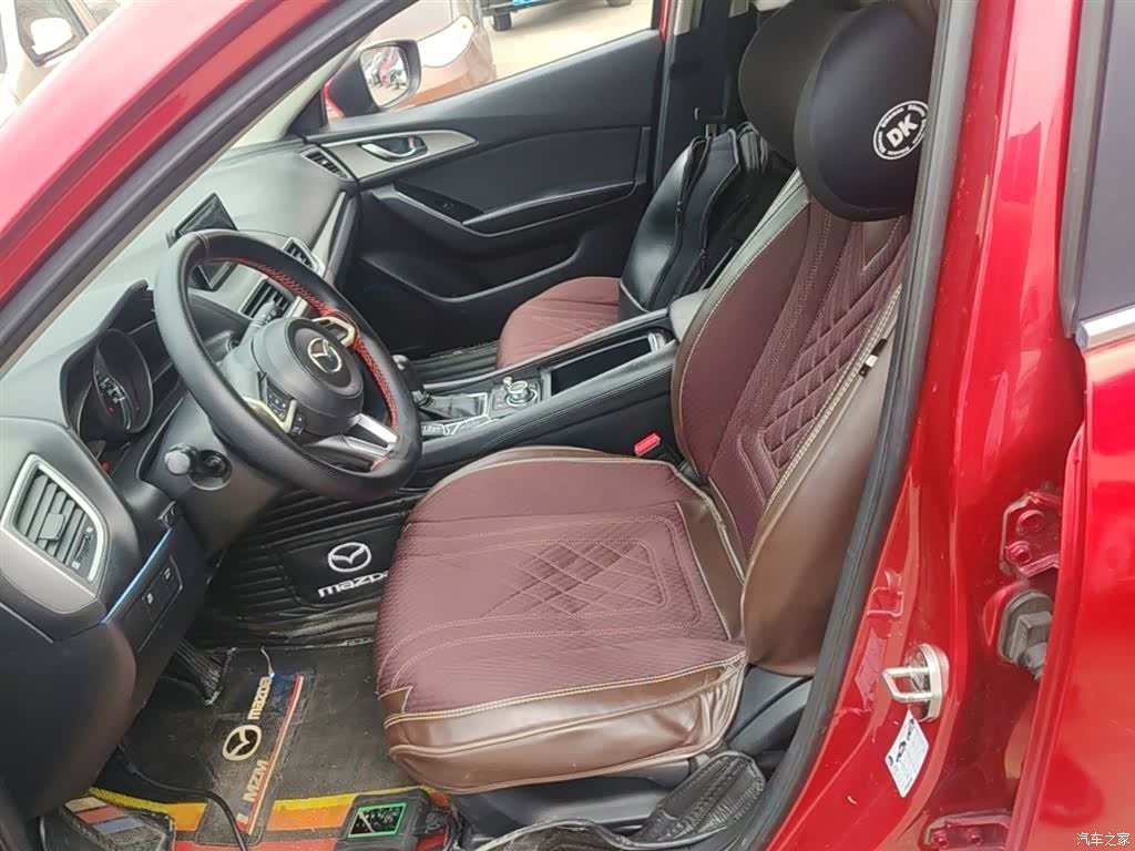 Mazda Mazda3, 2017 8
