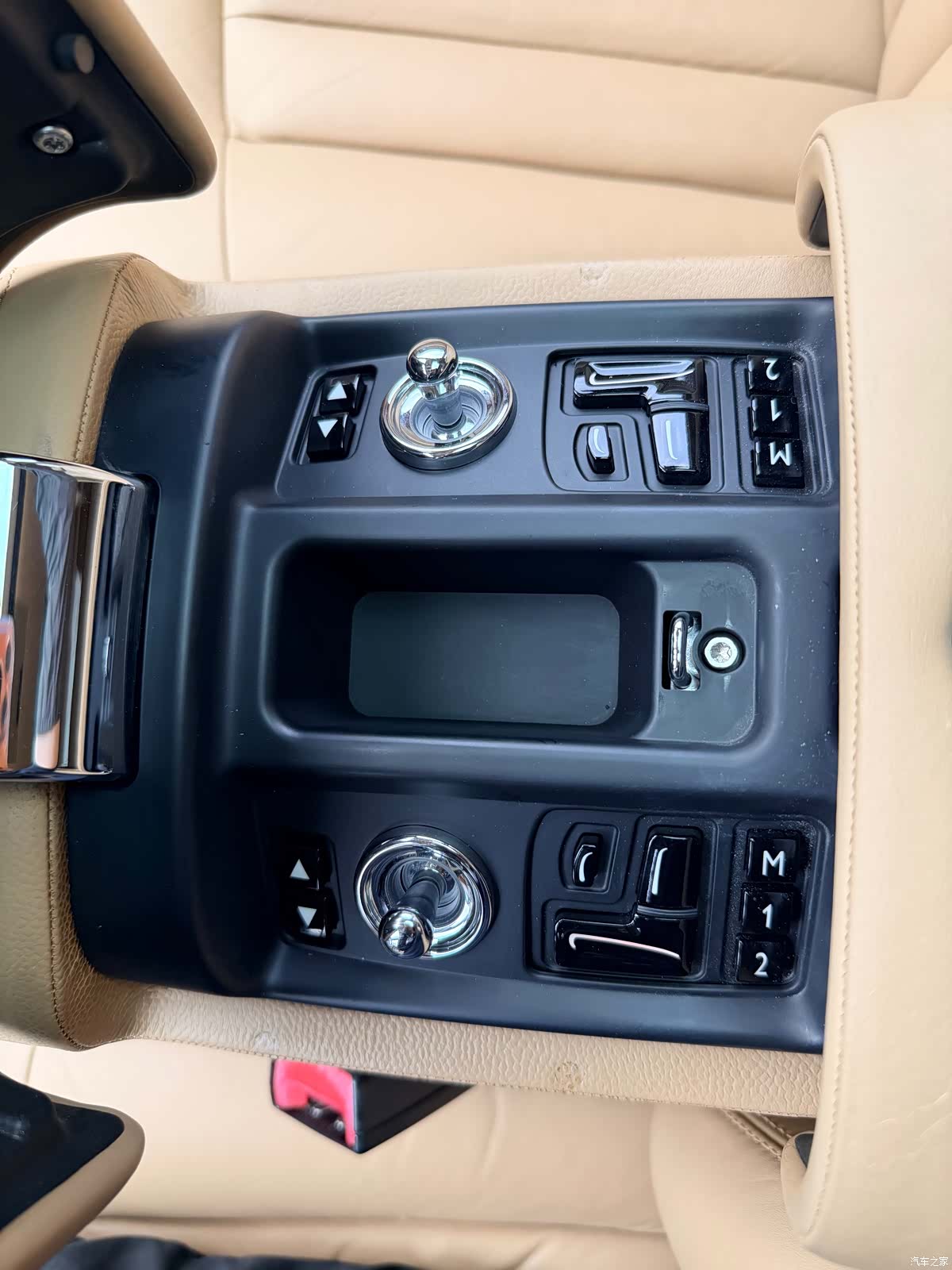 Rolls-Royce Phantom, 2007 14