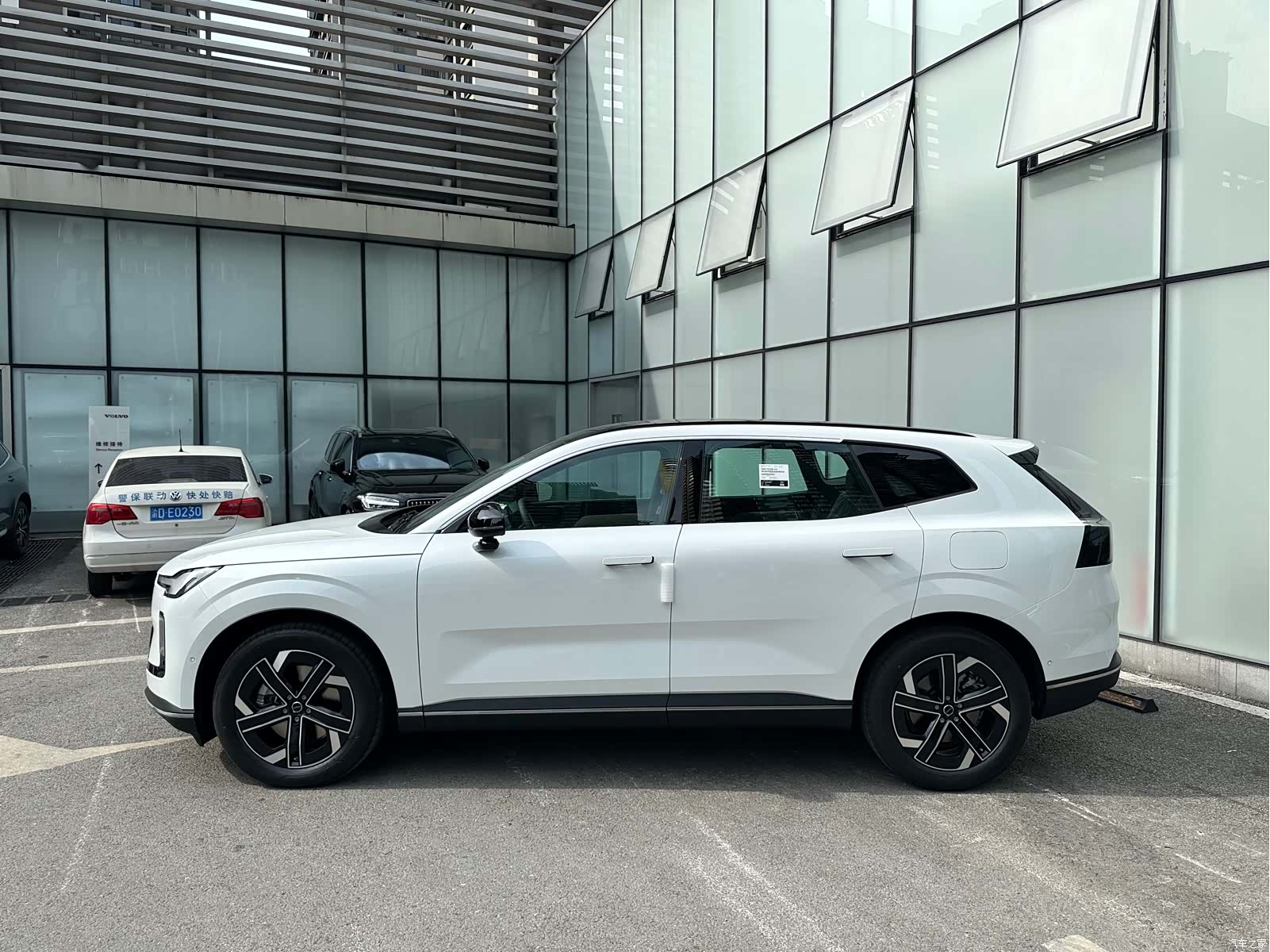 Volvo XC70, 2026 все фото