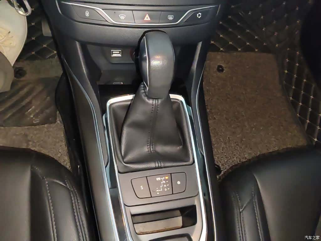 Peugeot 408, 2016 14
