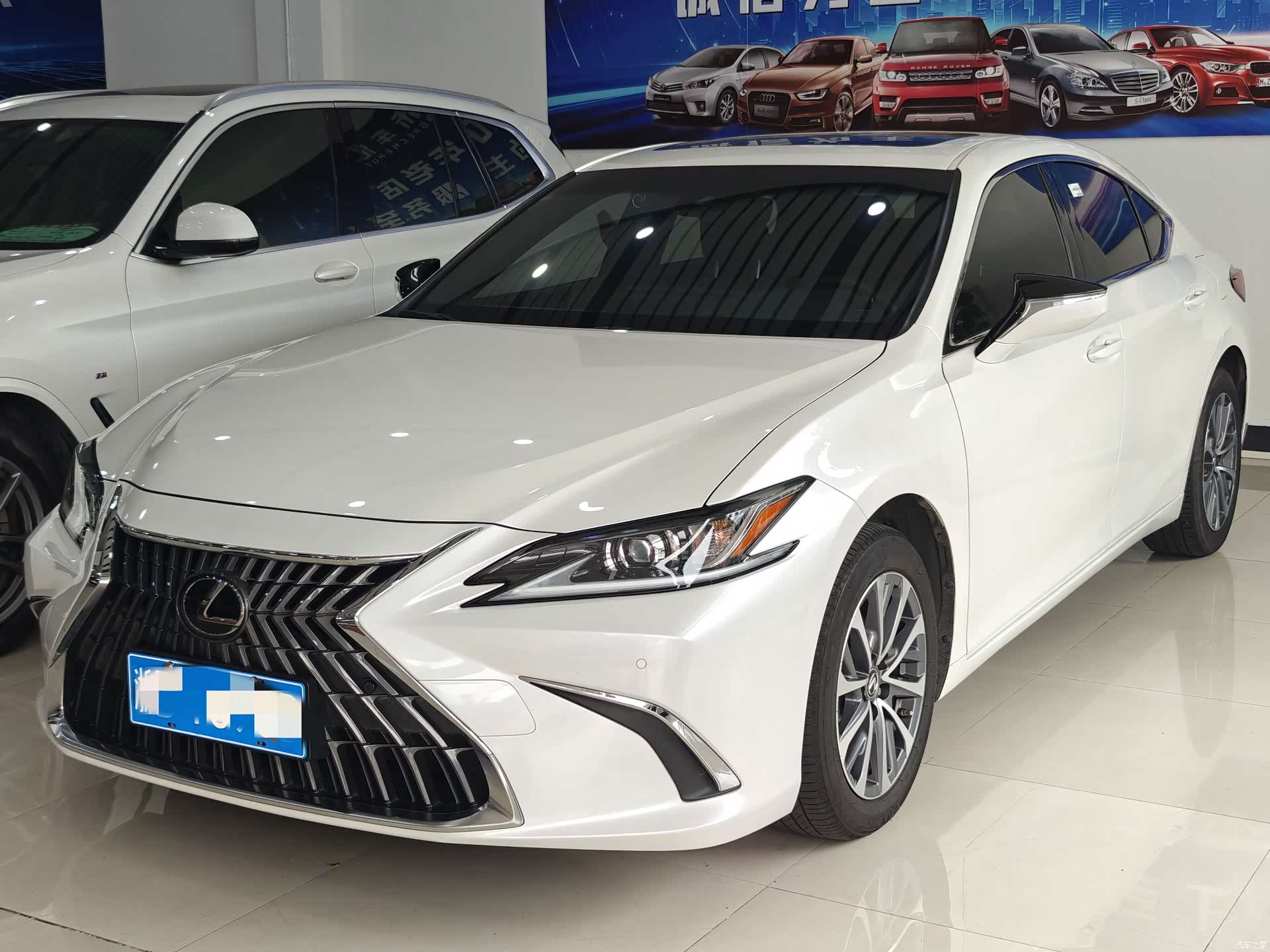 Lexus ES, 2024 1