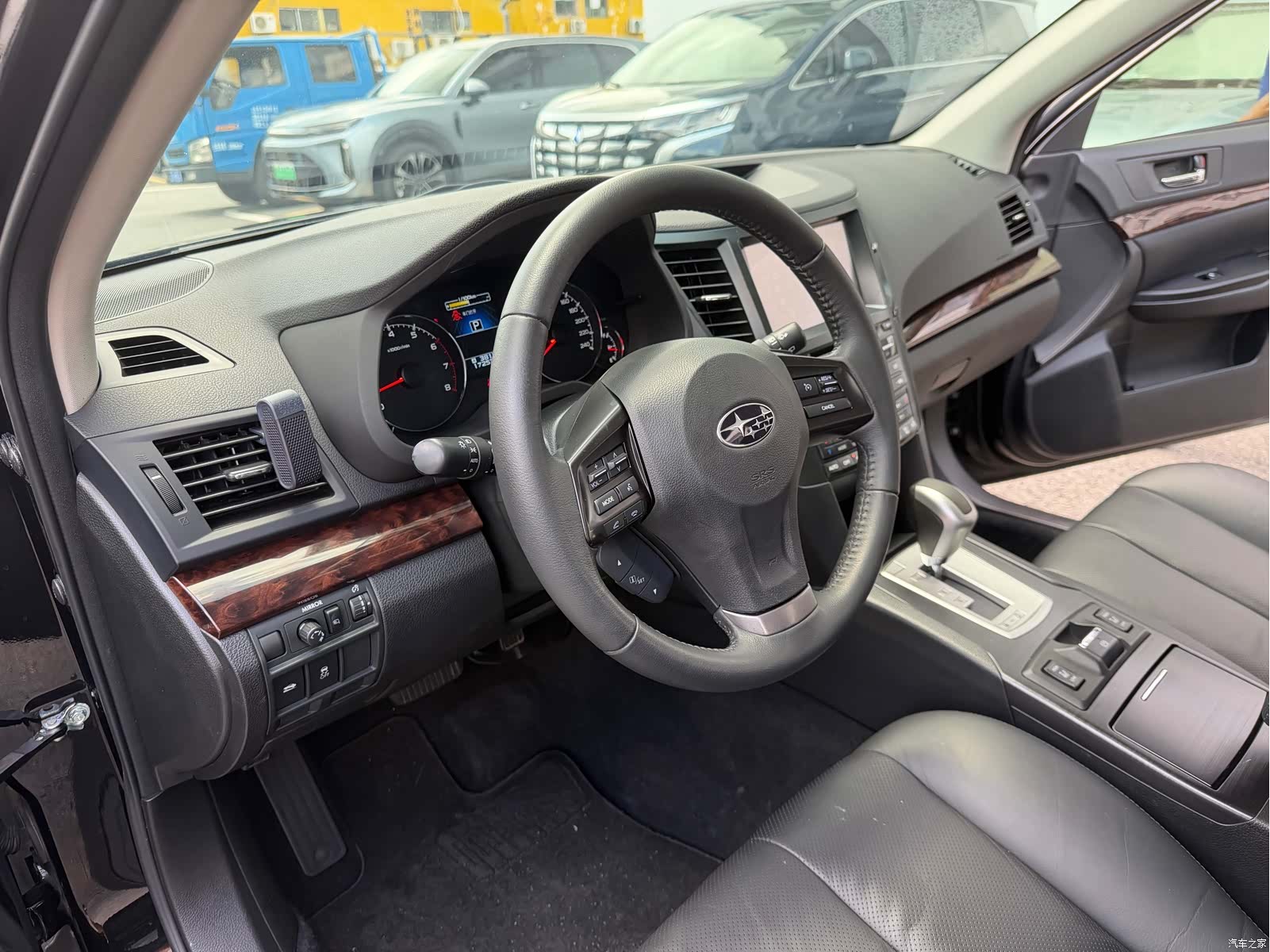 Subaru Outback, 2013 10