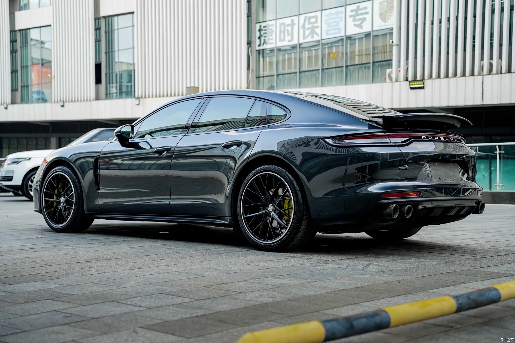 Porsche Panamera, 2022 7