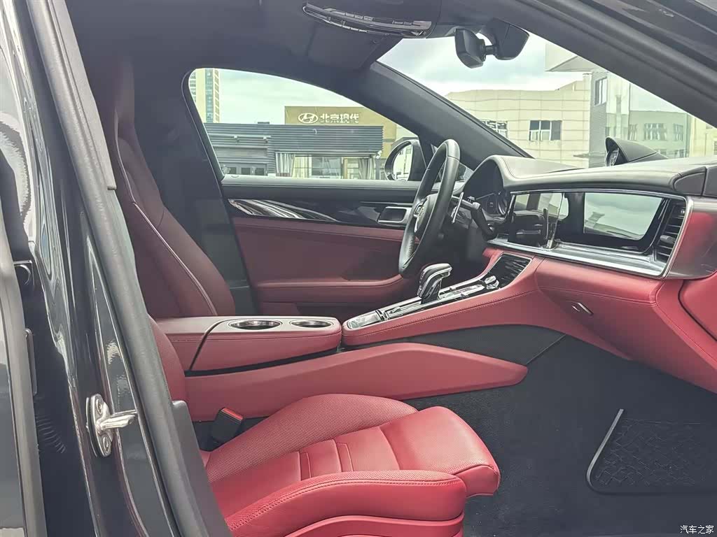 Porsche Panamera, 2024 11