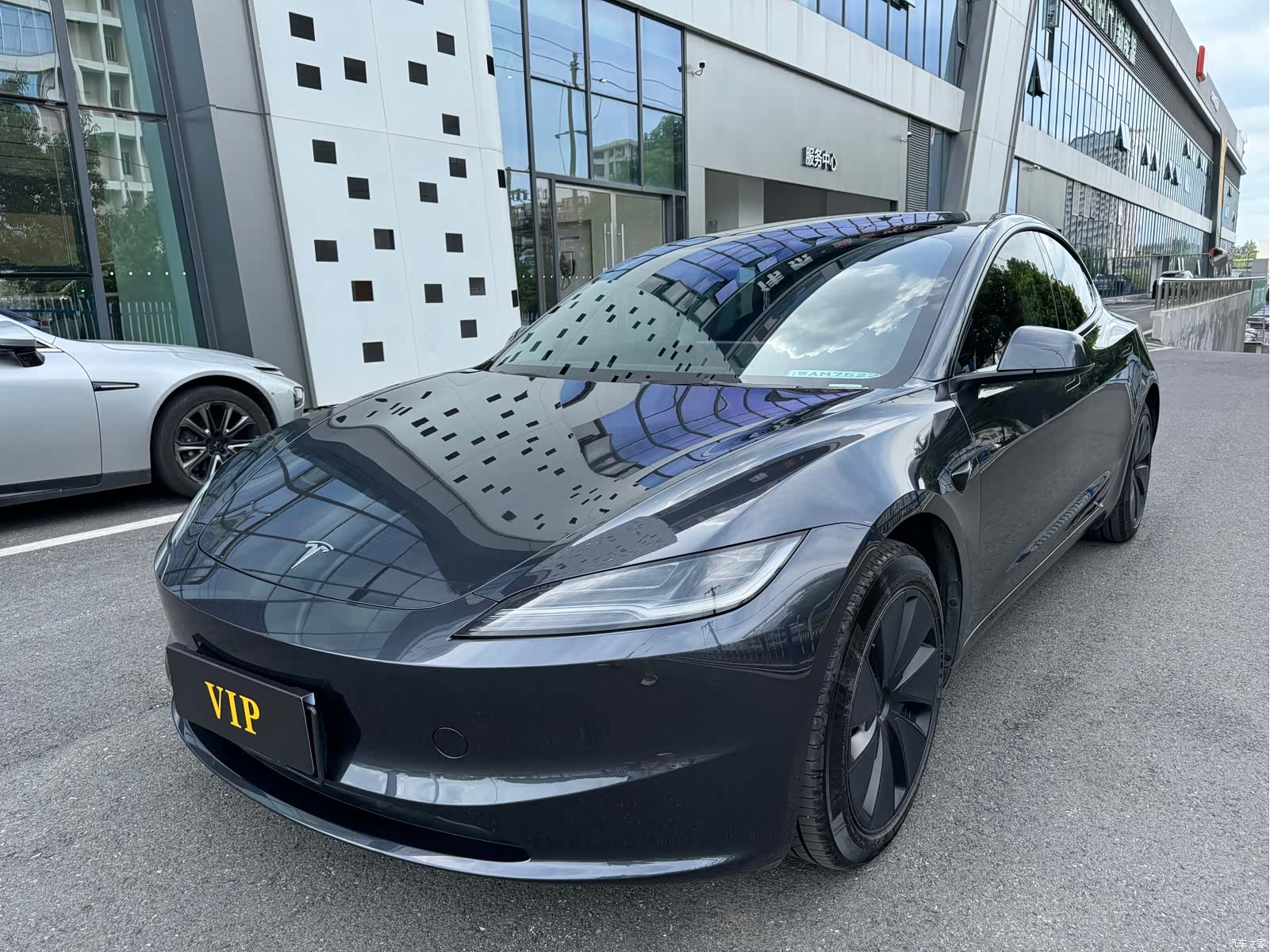 Tesla Model 3, 2024 1