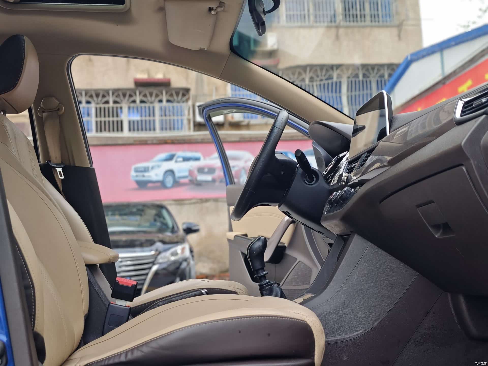 Wuling 310W, 2018 10