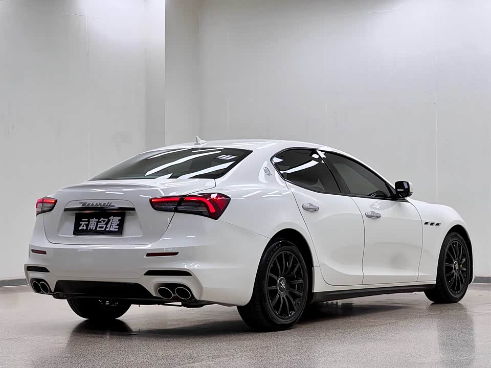 Maserati Ghibli