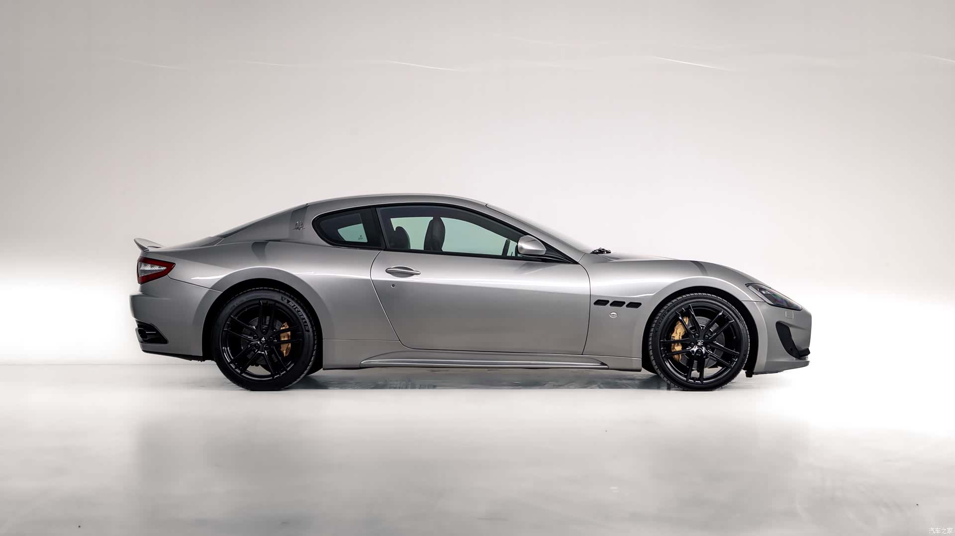 Maserati GranTurismo, 2013 4