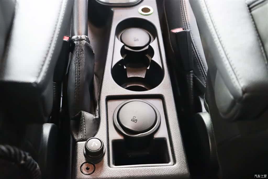 Land Rover 2, 2008 21