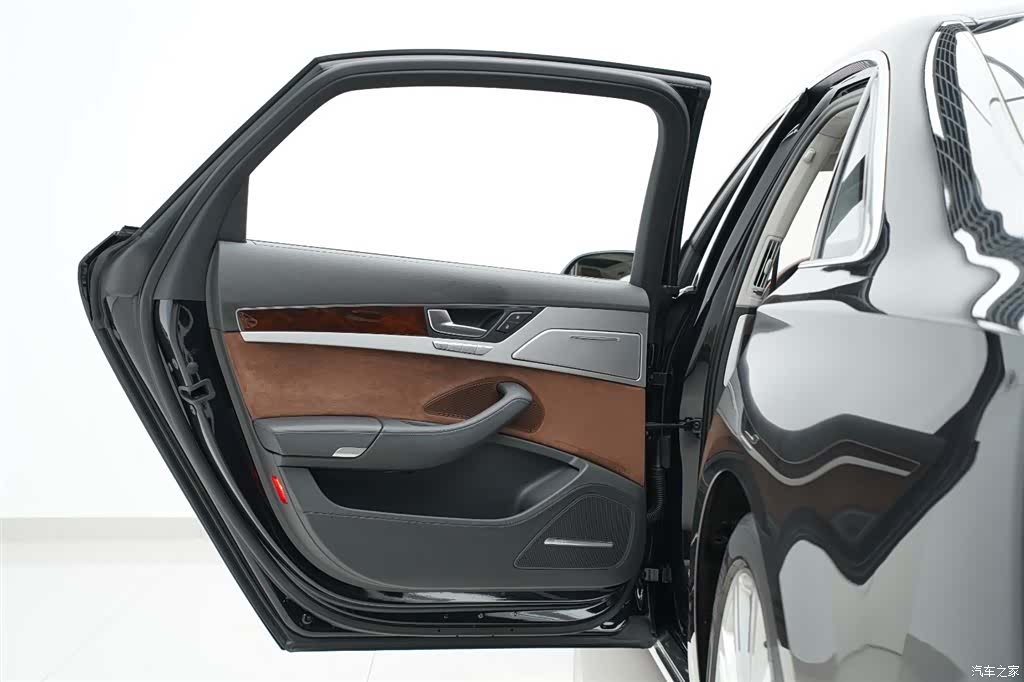 Audi A8L, 2013 28