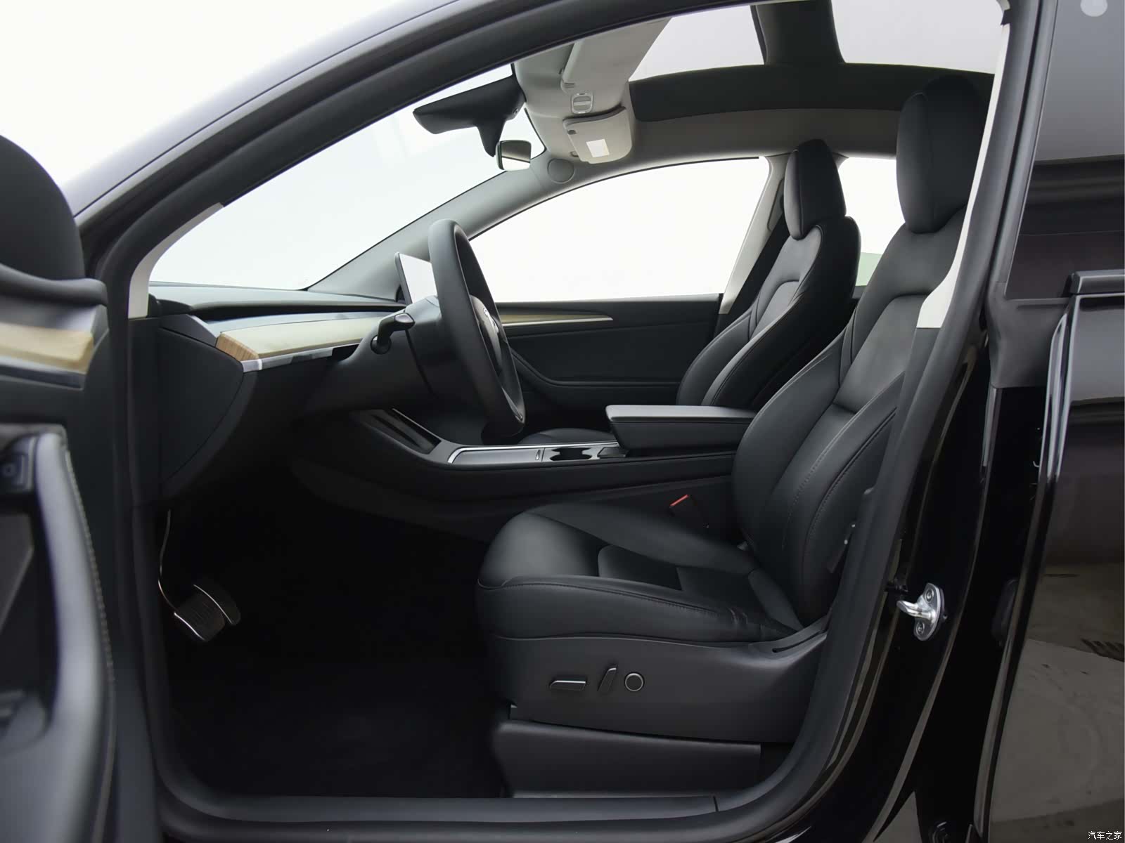 Tesla Model Y, 2022 4