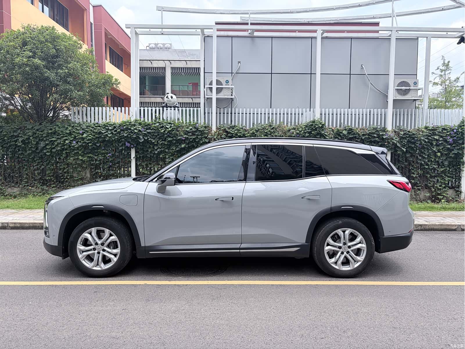 NIO ES8, 2019 7