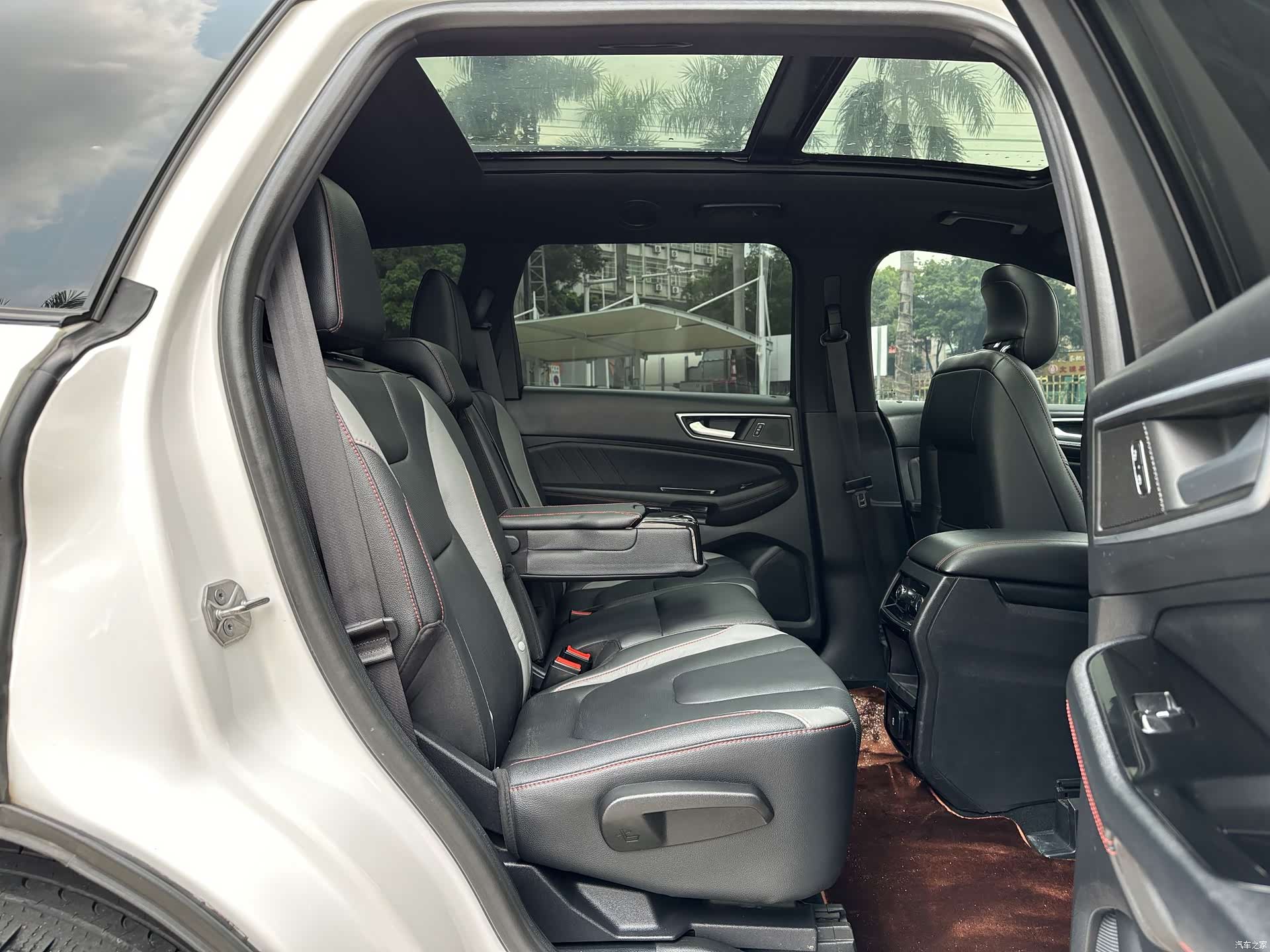 Ford Edge, 2020 14