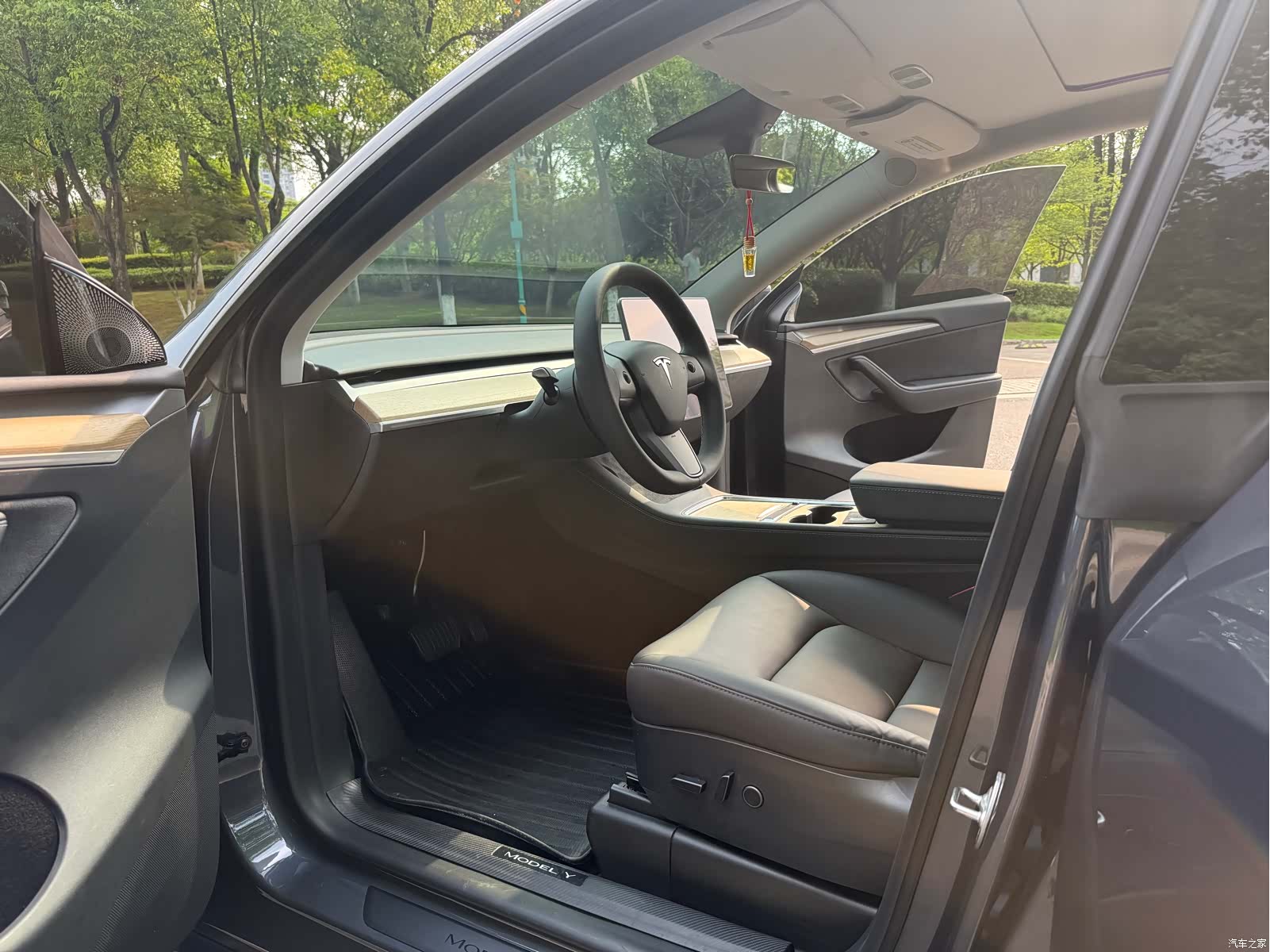Tesla Model Y, 2022 7
