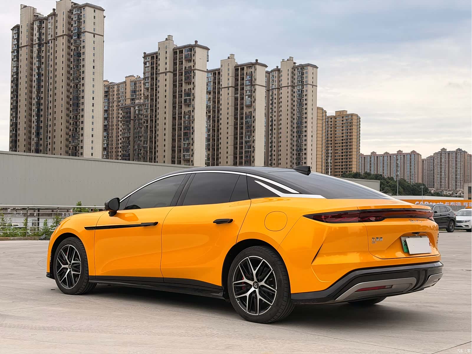 BYD Han, 2025 все фото